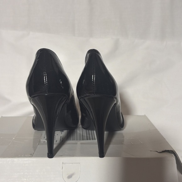Chadwick's Women's  Black  Patent Leather  Heels 8.5 M - Picture 5 of 12
